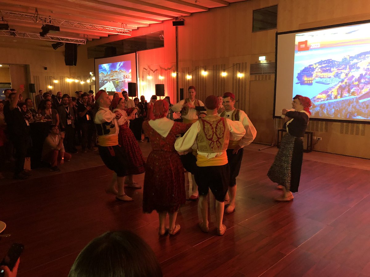 IAugenstein's tweet image. That’s a wrap for #eacl2023! Thanks to @vlachos_nlp and conference cat (secret programme chair #3) for the excellent collaboration. Was nice to see so many attendees enjoying the conference this week, and have some time to do the same.
#NLProc