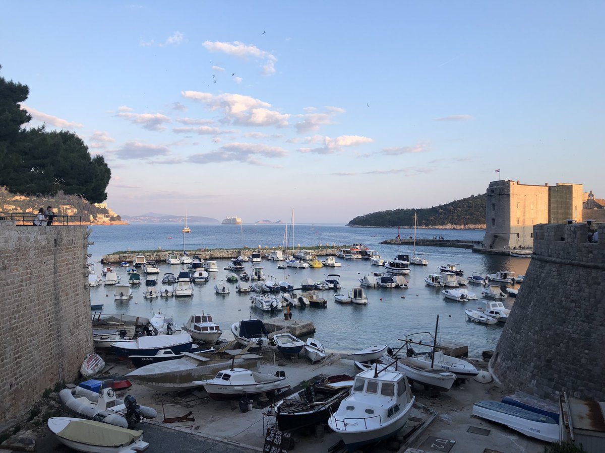 IAugenstein's tweet image. That’s a wrap for #eacl2023! Thanks to @vlachos_nlp and conference cat (secret programme chair #3) for the excellent collaboration. Was nice to see so many attendees enjoying the conference this week, and have some time to do the same.
#NLProc