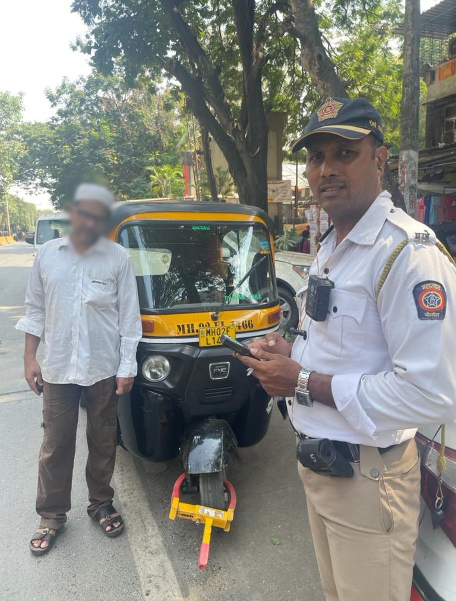 mid_waytimes's tweet photo. #MumbaiPolice #JawantPawar #GoregaonTrafficDivision #SwiftResponse #EfficientService #Gratitude #MidwayTime
#Gratitude #SafetyFirst
#grateful #thankyou
@DGPMaharashtra @CPMumbaiPolice @MumbaiPolice @MTPHereToHelp @IASassociation @IPS_Association @CMOMaharashtra @PMOIndia https://t.co/gj5dvUESj2