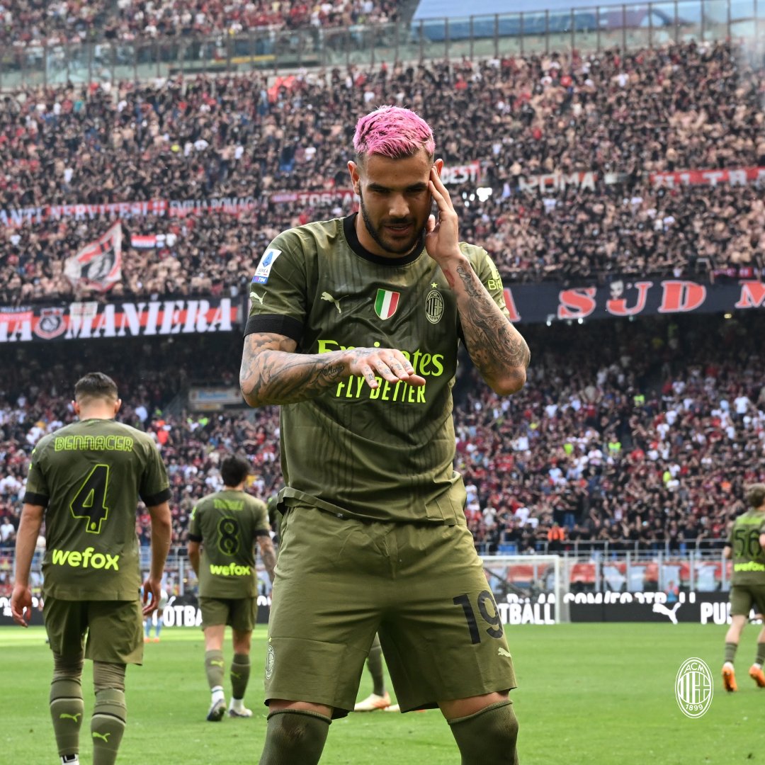 DJ Theo 🎧🎛️

#MilanLazio #SempreMilan