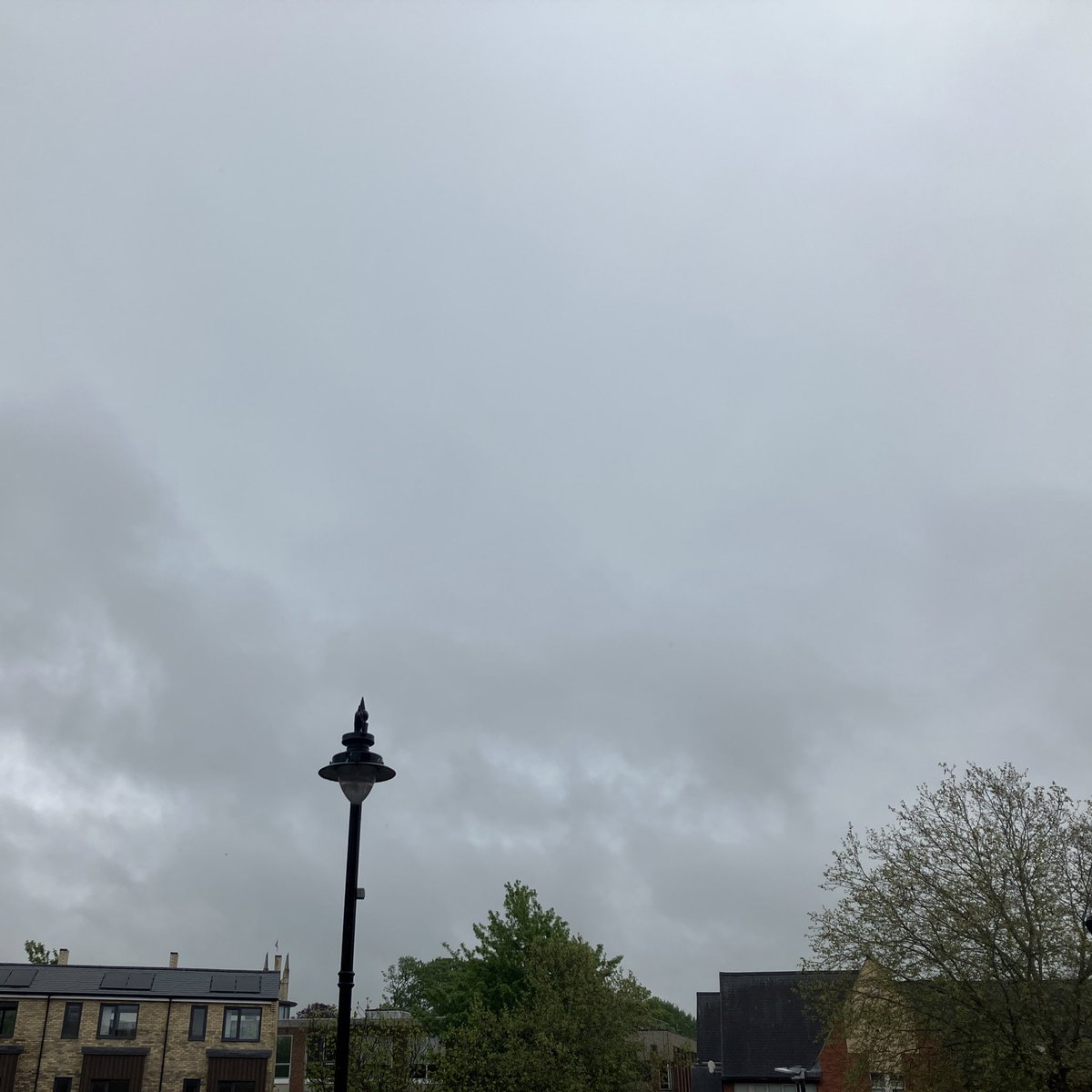 TheGhoti's tweet image. Red Arrows flypast going over Windsor 😐 #Coronation