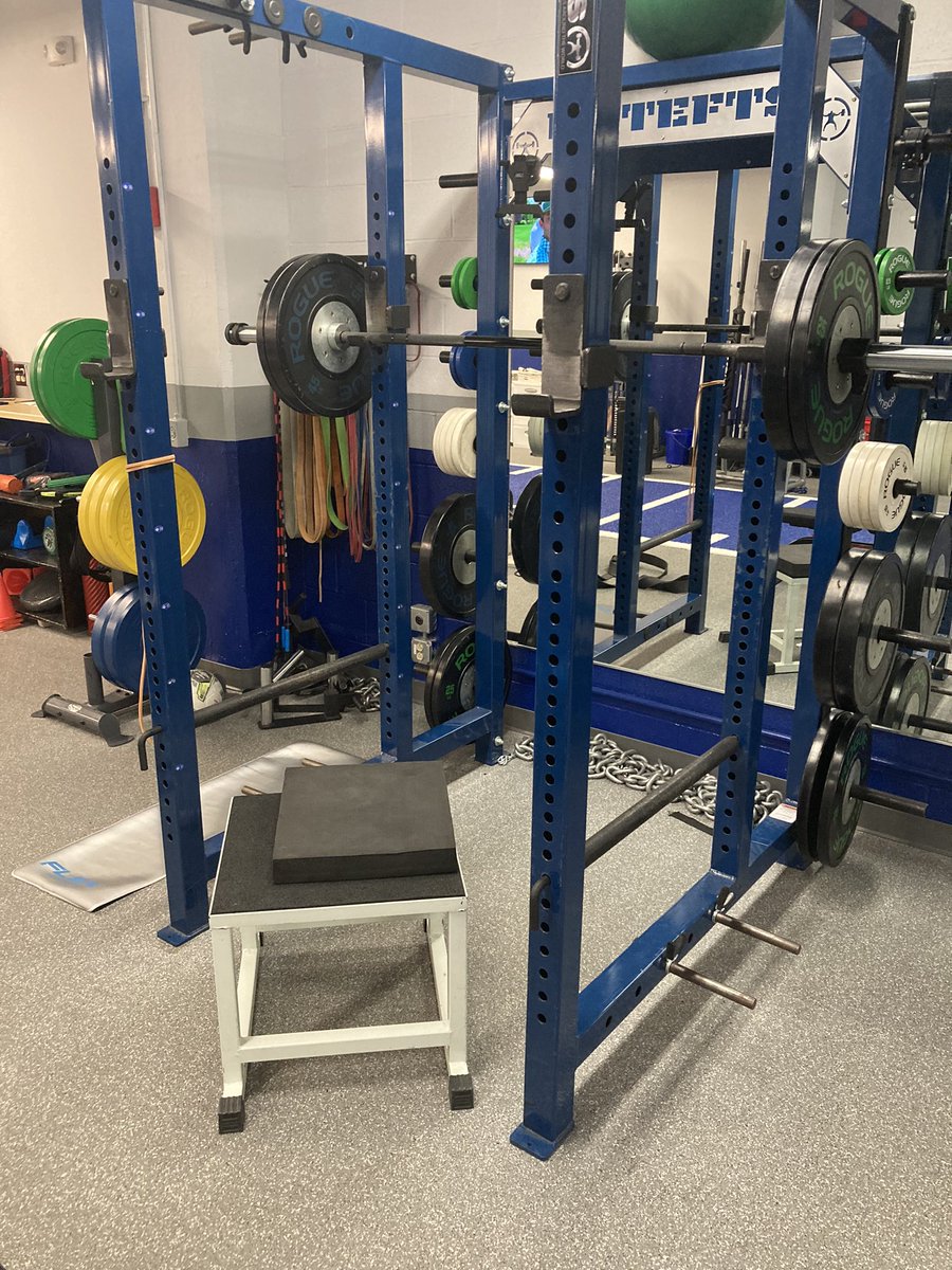 boogatc's tweet photo. Game day morning CNS activation set up; box squats for speed w Flex VBT or trap bar deads paired with Box Jumps.
3 sets of 3 reps w 3-6 jumps.
#getreadytogo https://t.co/hmv9d3QDDg