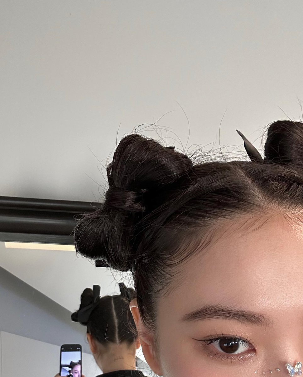Iadyerm's tweet photo. Another prep and props photo dumps which i dedicated to those magical hands that makes all my dreams comes true. 🎀💝 https://t.co/zph4raZcoi