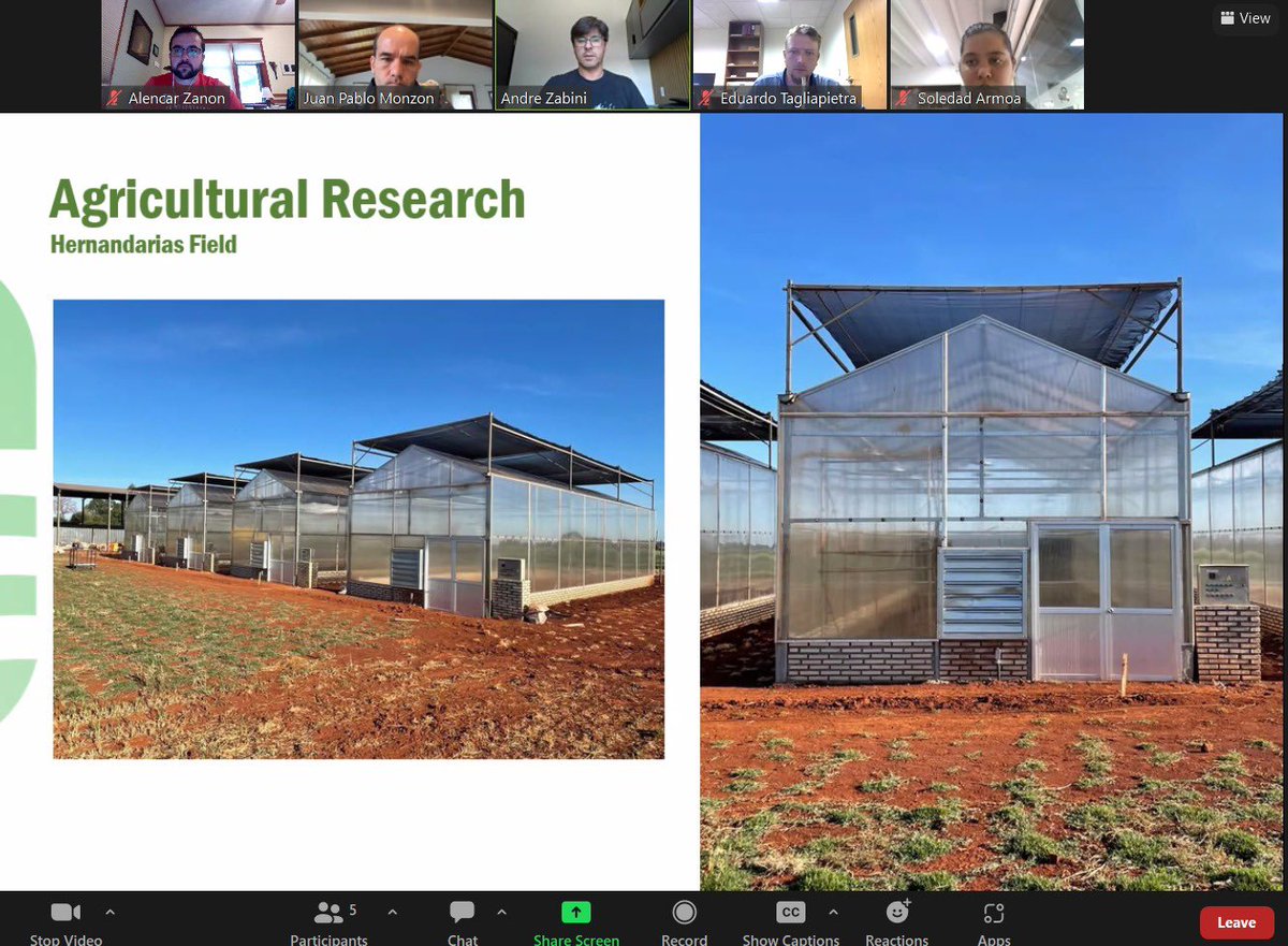 efieldcrops's tweet photo. 🌿🌿 Manhã de sábado focada em entender a sustentabilidade dos sistemas de produção Soja-Trigo-Milho no Paraguai 🇵🇾🇵🇾

✅✅ Agradecemos ao Dr André Zanini do Laboratório Agronomico no Paraguai por compartilhar conhecimento neste sábado pela manhã 🇵🇾🇵🇾

#gyga
#equipefieldcrops https://t.co/z0OhCSWplJ
