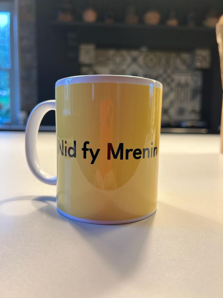 Here in Talog we are enjoying a peaceful day.

As republicans we oppose the idea of a monarchy and we think that it is important to express this view, today more than ever.

We wish our customers and friends who are celebrating today all the best.
#nideinbrenin