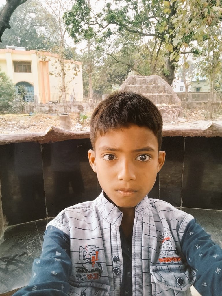 Vijay Kumar satyarthi (@satyarthvijay) on Twitter photo होस्टल के प्रशासन के अनुसार मेरा भांजा आज सुबह 11 बजे के आस पास से गायब हैं और अभी शाम तक कोई पता नही चल पाया है। जिन भी भाई-बंधु को पता चले आप 8809718707 पे सूचित करे । बच्चे का तस्वीर नीचे है-<a href="/NitishKumar/">Nitish Kumar</a> होस्टल के प्रशासन के अनुसार मेरा भांजा आज सुबह 11 बजे के आस पास से गायब हैं और अभी शाम तक कोई पता नही चल पाया है। जिन भी भाई-बंधु को पता चले आप 8809718707 पे सूचित करे । बच्चे का तस्वीर नीचे है-<a href="/NitishKumar/">Nitish Kumar</a>