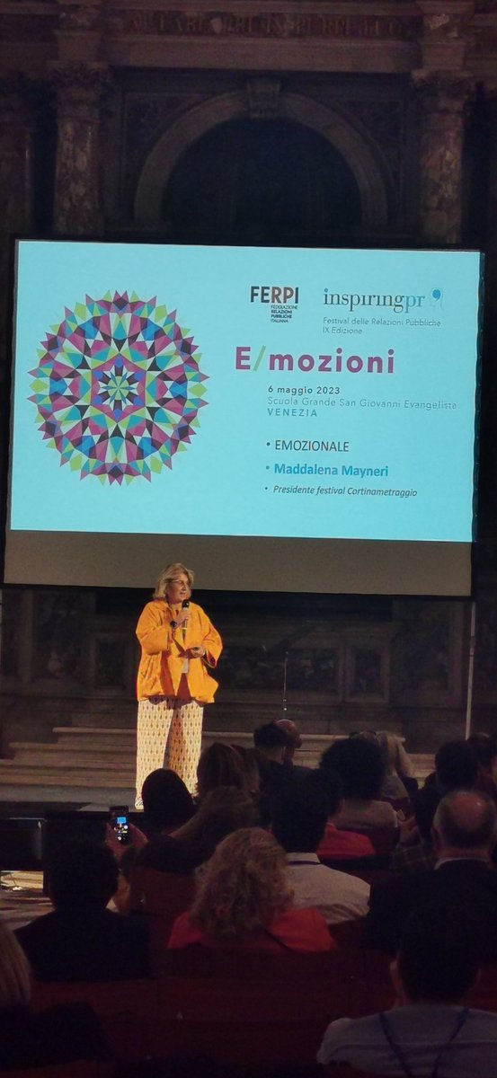 @maddalenamayneri emozione è un luogo, una persona, sono i maestri e  gli amici, è una esperienza unica