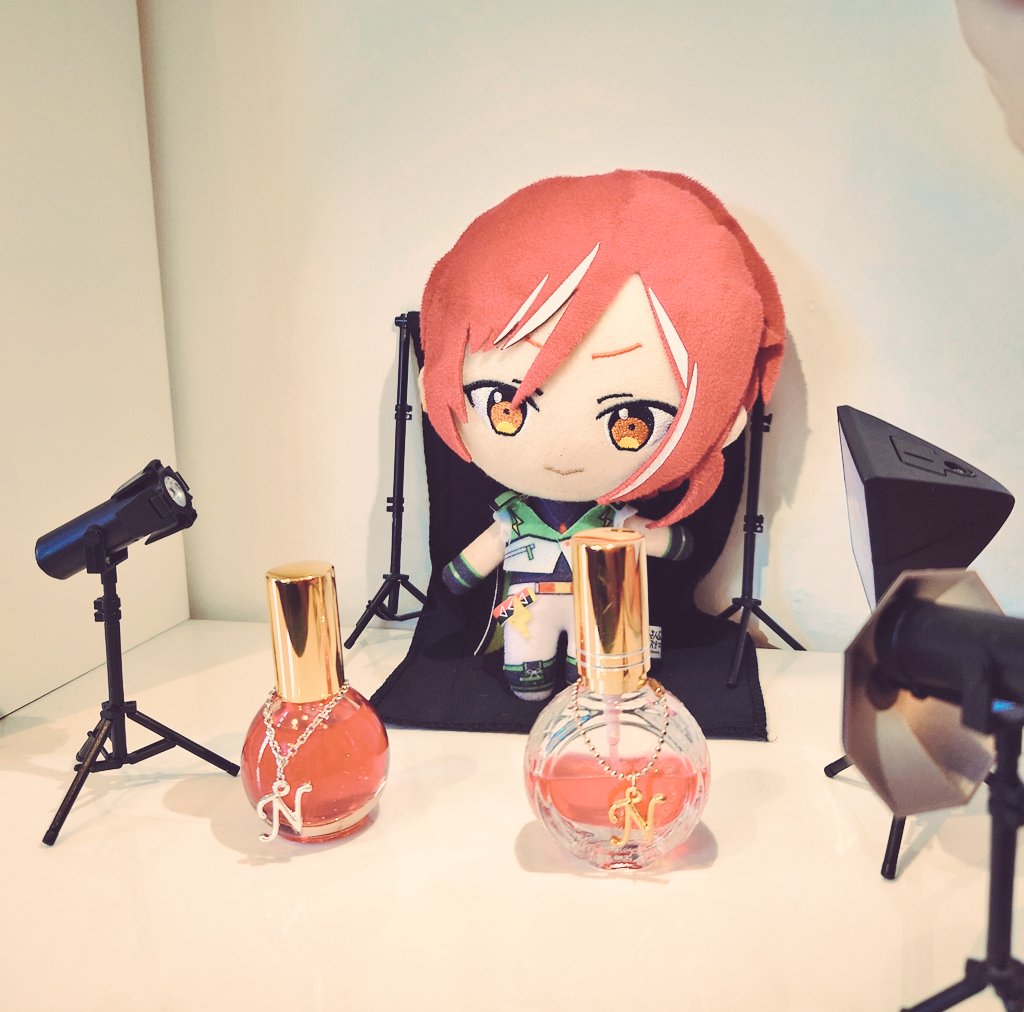 この前いった、アロマショップ(<a href="/_LOVEHOUSE/">AromaShop.LOVEHOUSE</a>）さんで、夏目くん（27歳ver.）の香水作った😂😂😂
スタッフさんも優しくて楽しかったーー！
実は2回目で、去年は夏目くん（22歳ver.）作ってた🤗💗
また行きます‼️
ありがとうございました(*ˊᵕˋ*)੭ ੈ❤︎