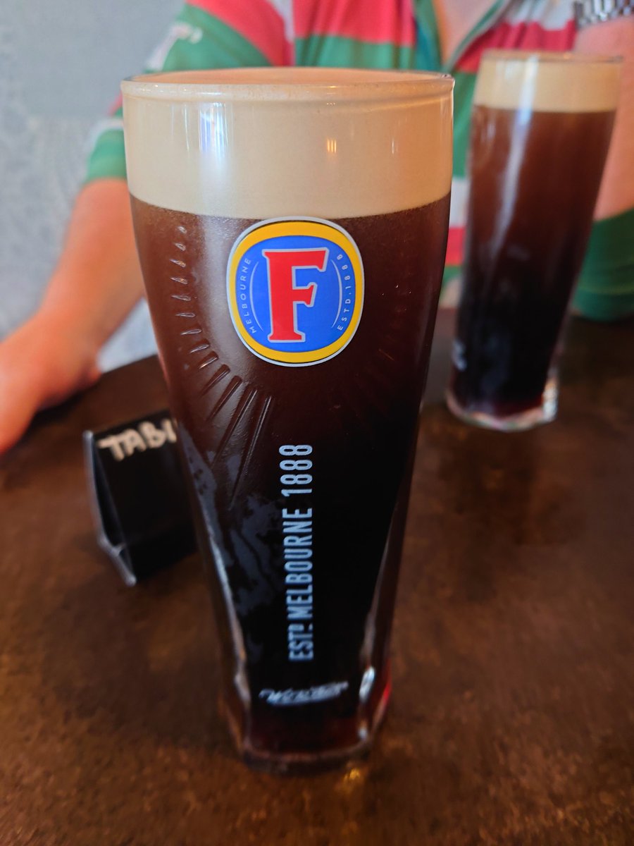 happinessjohn83's tweet photo. I would like to report a crime @GuinnessGB #shitpint https://t.co/JGeznHXbK1