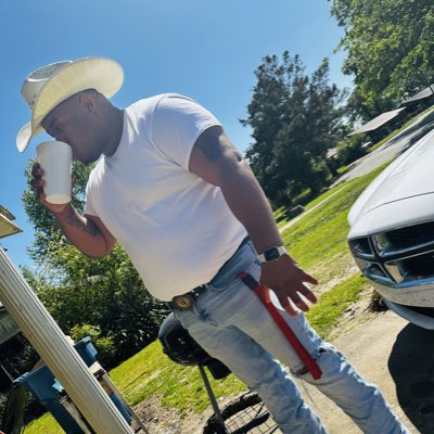 TreGriffin50's tweet photo. #NewProfilePic https://t.co/BEK1n4lsi2