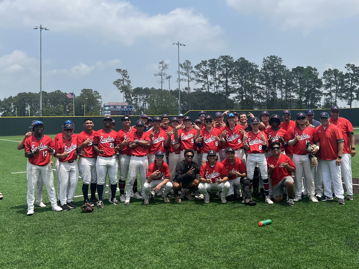 Eagles Win ⚾️‼️ 
BI-DISTRICT CHAMPS!
Atascocita 6
Deer Park 4
Great Team Win!
Advancing to Area Round Next!