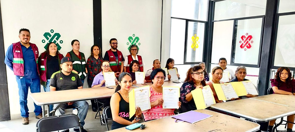 IneaCdmx's tweet photo. Entrega de certificados en colaboración con @SECTEI_CDMX #PILARES Vasco de Quiroga a once graduados de @TuAlcaldiaGAM
¡Tu también puedes!

Acércate al #INEA Busca tu Plaza más cercana en https://t.co/v7aiHTd1GU llama 8008906310 visita #AprendeINEA https://t.co/g39yuEpEwQ https://t.co/NSIIHQkBX3