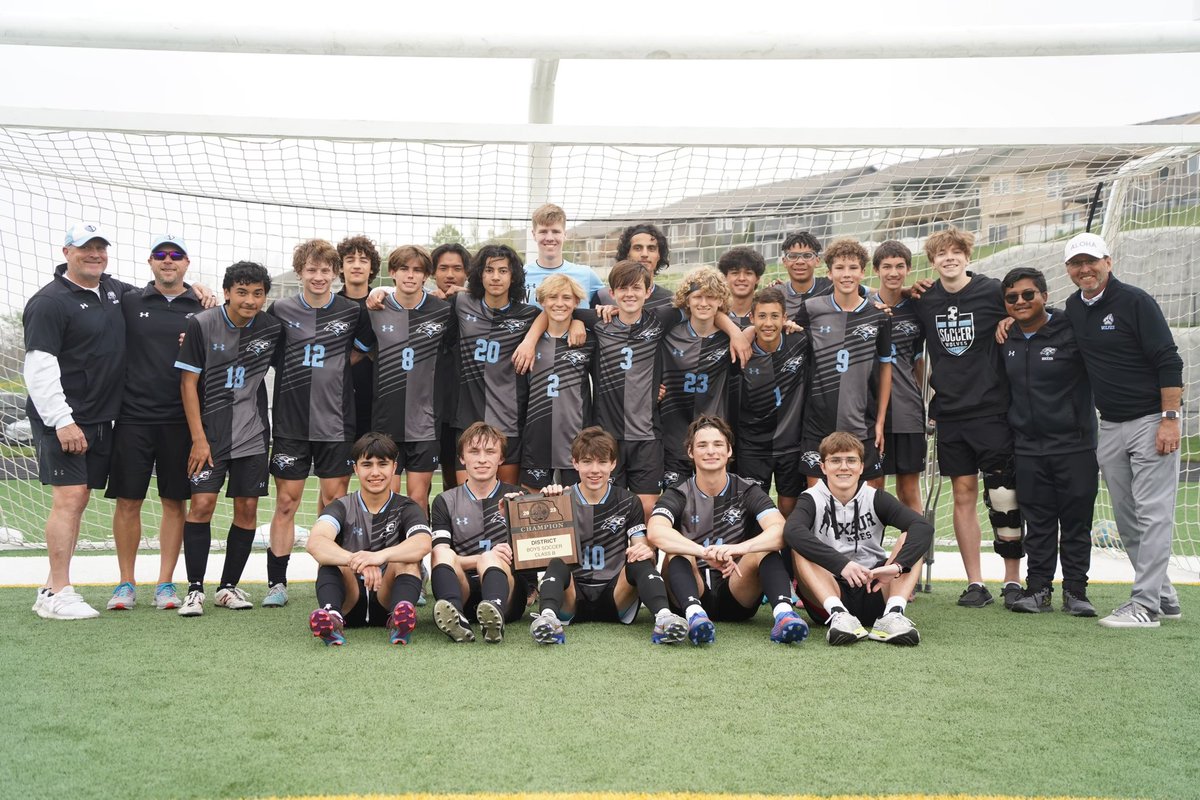 ENWolvesSoccer's tweet photo. Congratulations to the boys!!!Heading back to state!!!! @nebraska_talk @nickrubekOWH https://t.co/zIGMNTYg0f
