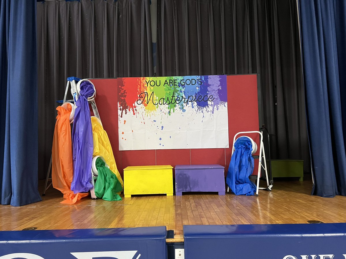 St. Clare School tweet media