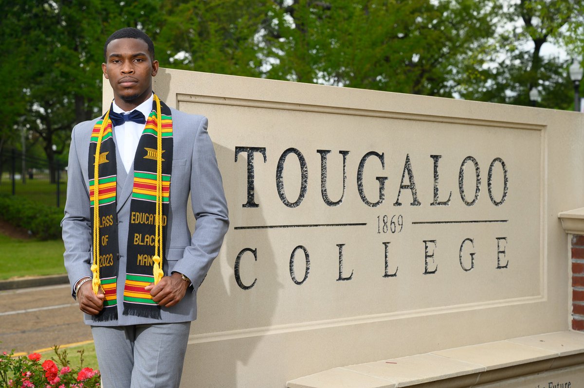 ChadJamal18's tweet photo. Studied Hard, Prayed A Lot, Worked Harder the Most, Tougaloo I think it's safe to say your boy deserves a Toast 🥂🎓 https://t.co/isCJwQxEIZ