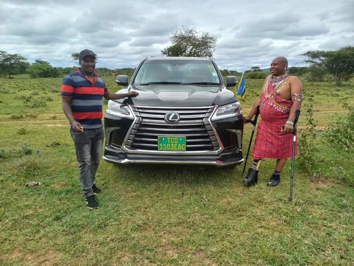 Hon. David Ole Sankok showers KBC journalist with praises:

"Stanley Mbugua of KBC TV has been my friend since 2008, that is for 15 years. He is the best professional journalist I have known in my entire political life." He says
#KBCniYetu ^RO