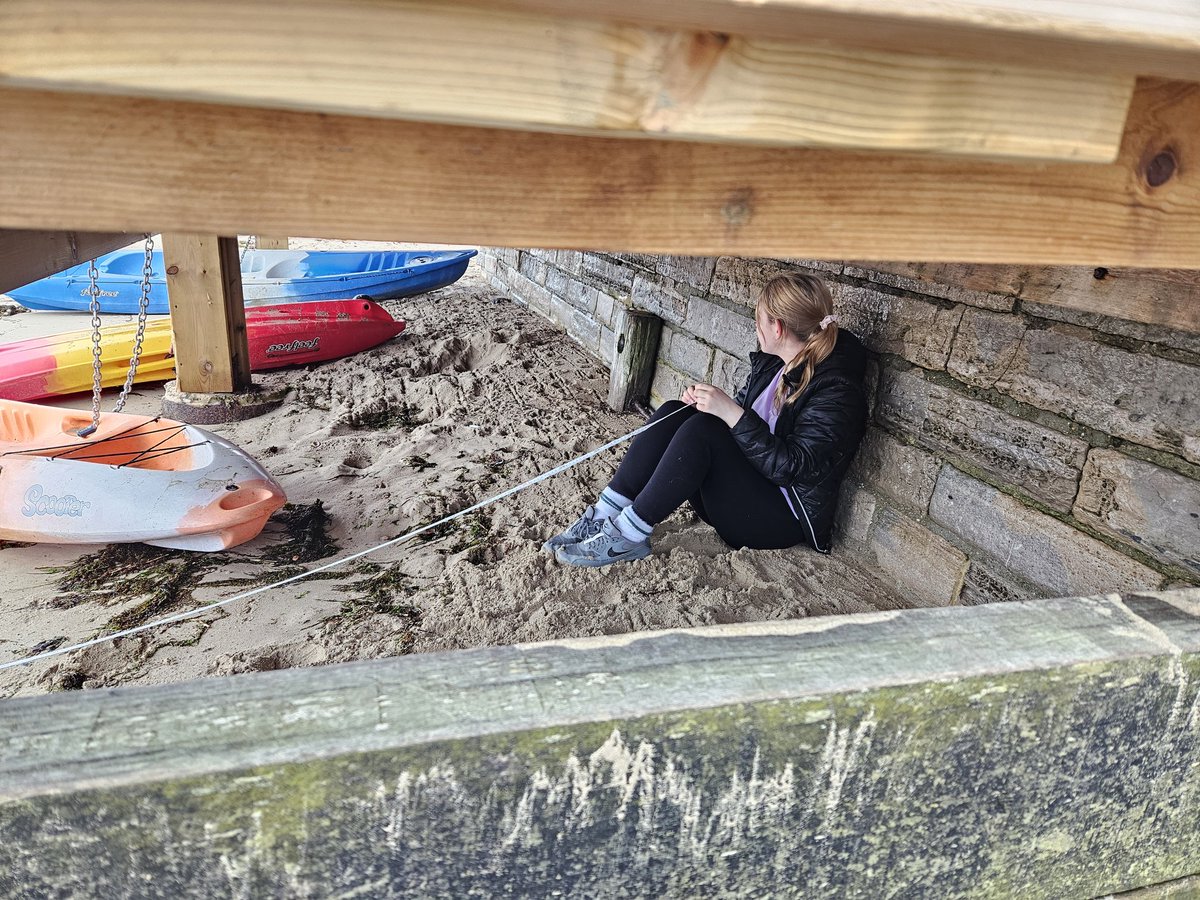 RomseyGeography's tweet photo. Leaving no stone unturned in our quest to get good data! #Coast #beach #geographyfieldwork #leeson23 https://t.co/Fi9U5yXQLb