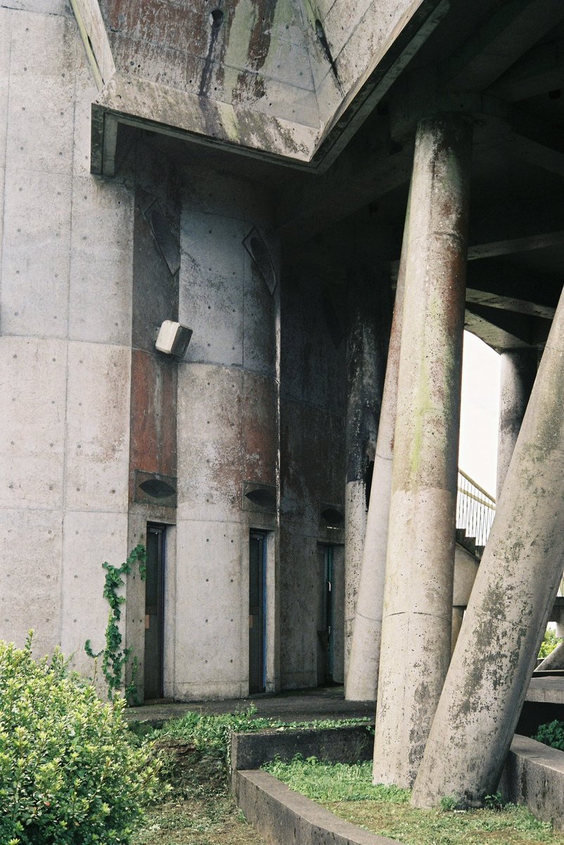 HisaFoto's tweet photo. 「#輝北天球館 」
.
.
.
#leica #leicaiiib #summitar #ootd #reco_ig #pics_jp #beliveinfilm #ifyouleave #theanalogueproject #analogfeatures #analogue #filmphoto #filmcommunity #filmisnotdead #ishootfilm #filmcamera #フィルム #フィルムカメラ #フィルム写真普及委員会 #kagoshima #japan https://t.co/y3ixMLjS7A
