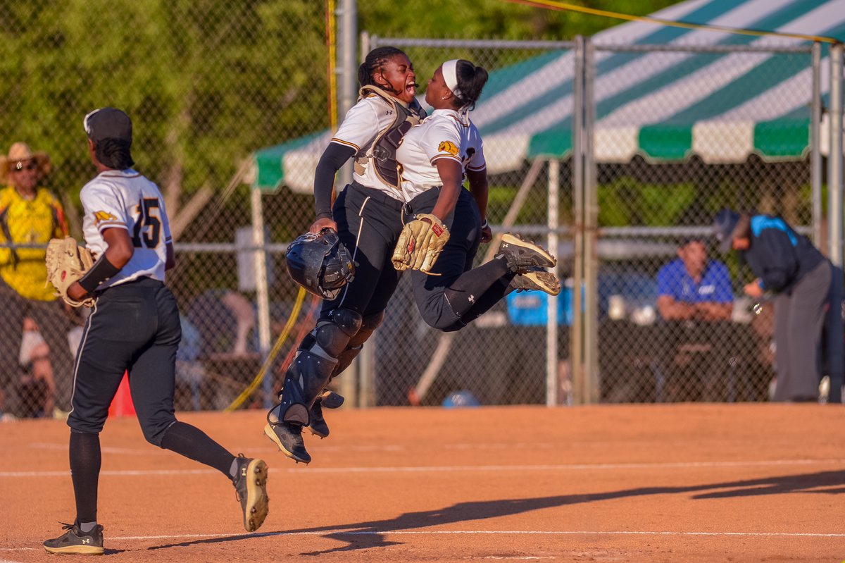 THE TIME IS NOW.

Who will bring home the 2023 #CIAASB title? 🐶 or 🐆?

📺 bit.ly/3pvCazq
📊 bit.ly/3VI3qZJ