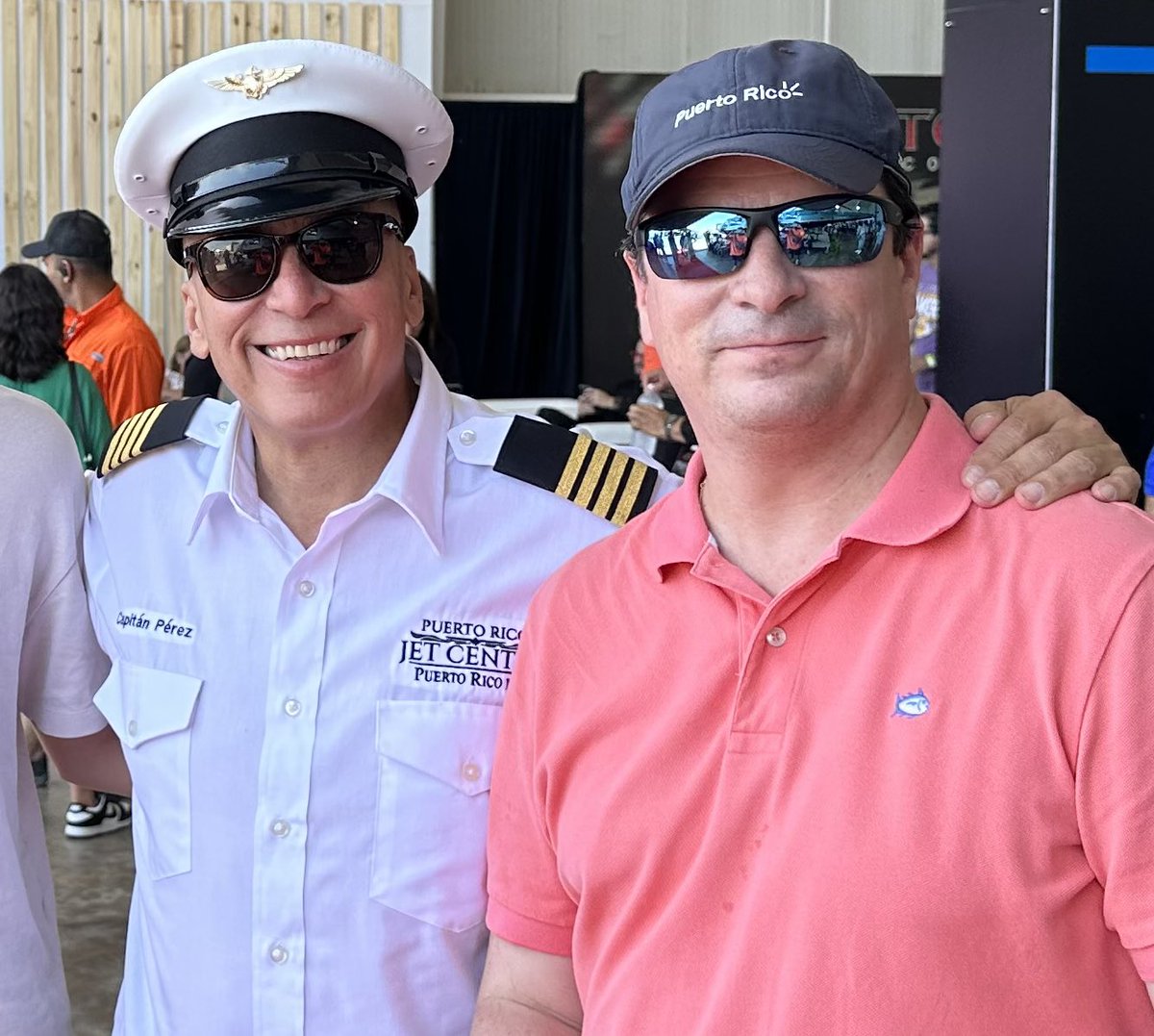 EOMontellano's tweet photo. Felicidades a @ferdinandpr por el extraordinario evento #JetCenter 🔥🔥🔥 @clarotodo orgulloso auspiciador!!! https://t.co/s1Ad4x8clk