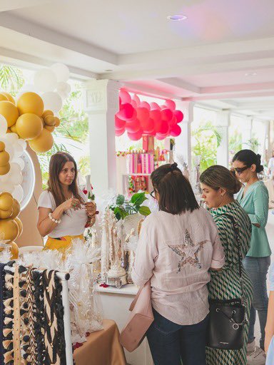 mfernandezariza's tweet photo. El emprendimiento hace parte del ADN de la @Camarabaq 
Este fin de semana apoyamos la feria de 130 mujeres emprendedoras #TheLocalProject espacio de crecimiento y oportunidades de negocios. Mujeres, motores de nuestra economía. https://t.co/sGFrqzqlAG
