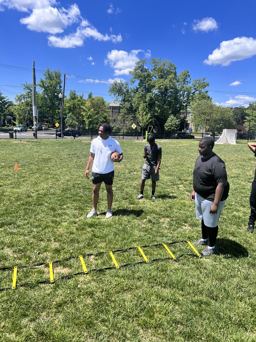 bebrade02's tweet photo. The perfect spring day in May with @ylf_dc and @TBIAFoundation. Youth football and mentorship camp at Turkey Thicket Field in NE, Wash DC.  Great people and great community partners. @Terpsfootball @tbiaf09 #education https://t.co/H1vph5aMOx