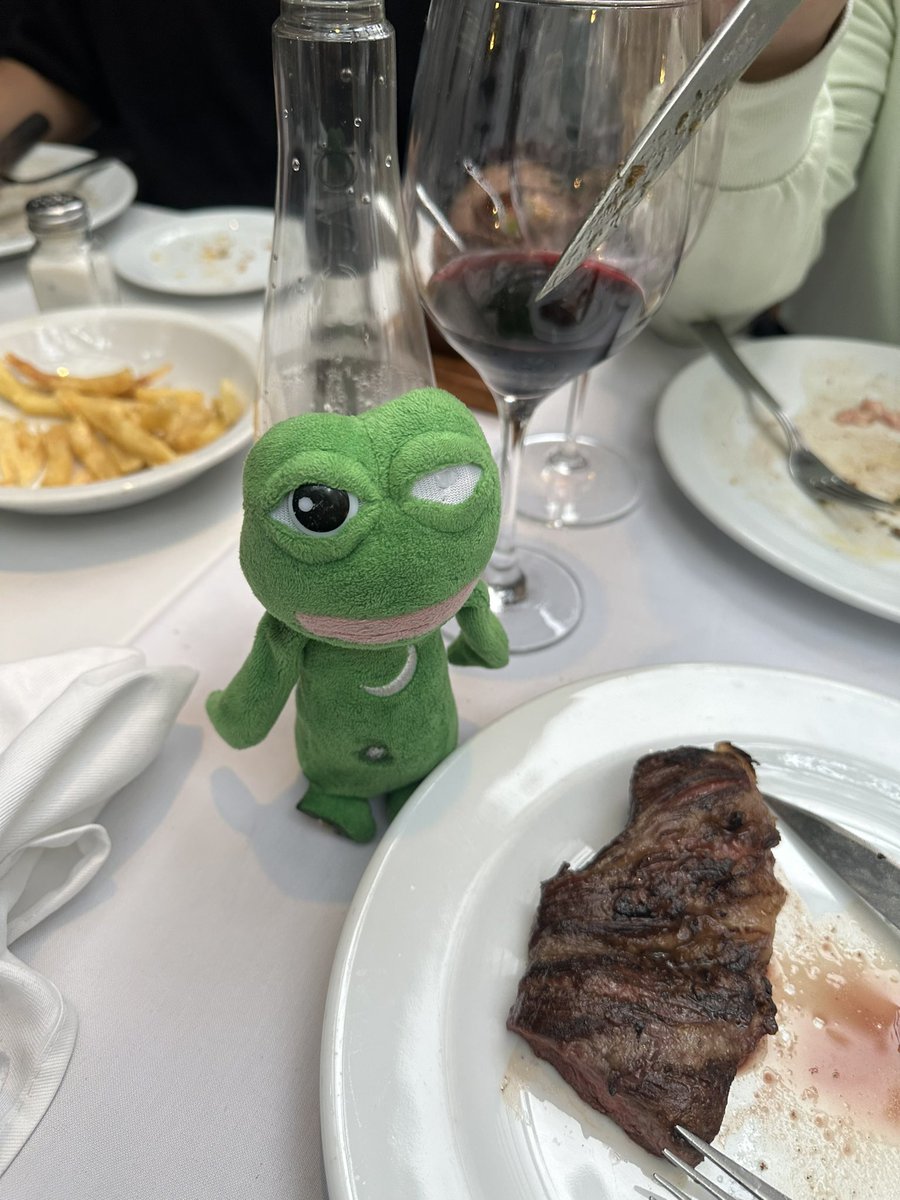 Pancakesbrah (actually Based) on Twitter "Good lunch with the bros