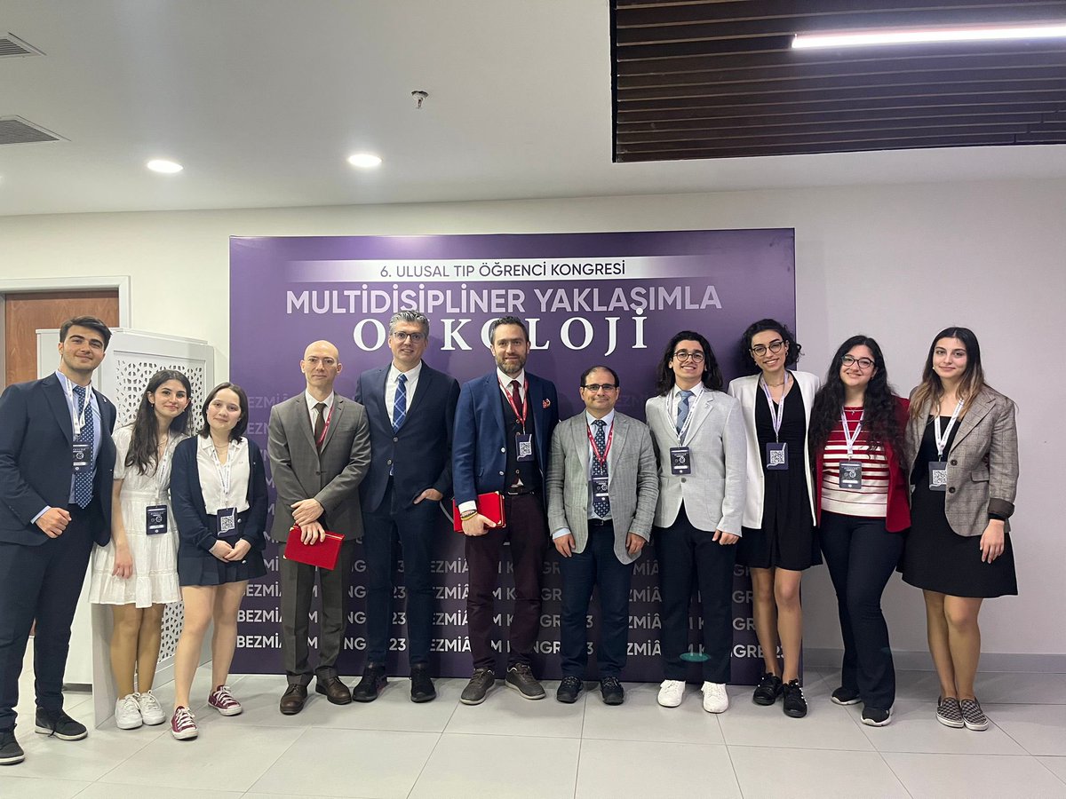 SelcukSilay's tweet photo. Its always a great pleasure to come together with our young&amp;enthusiastic medical students☘️ This time we were @bezmialem with my friends @senad34 @CevperErsoz &amp; @AcademicOner I hope that we could be able to stimulate &amp; inspire some of the young minds 🌹They are the future of 🇹🇷 https://t.co/S9cvRRvIvK
