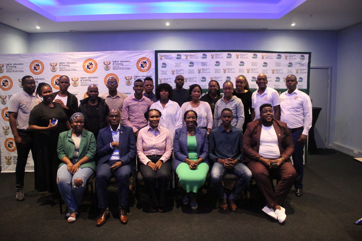 HigherEduGovZA's tweet photo. The  newly SRC members for KZN-CET colleges were elected last night at the Capital Pearls Hotel. 

DDG Ms Thembisa Futshane appealed to KZN CET student leaders to encourage their friends, families and neighbours to enrol and study at Community  Colleges.
#SRCCapacityBuilding https://t.co/Vzm74e3HBI