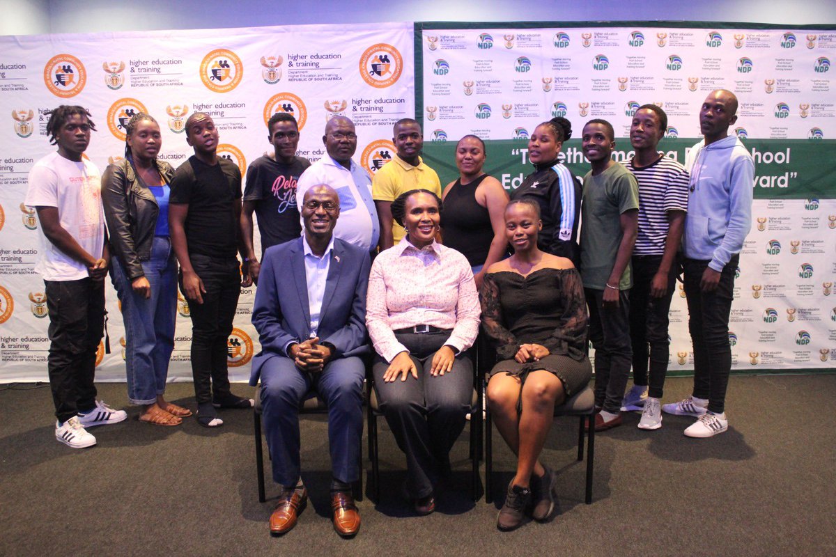 HigherEduGovZA's tweet photo. DDG for CET Colleges, Ms Thembisa Futshane welcomed the newly elected SRC Executive Team during the capacity building workshop this afternoon in KwaZulu-Natal province, in uMhlanga at the Capital Pearls Hotel.
#SRCCapacityBuilding
#CETKZN https://t.co/46fBNVFhKr