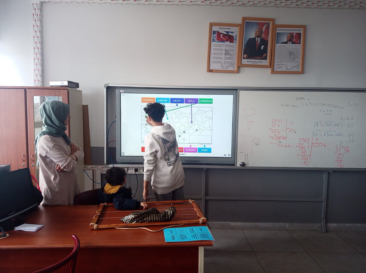 HarezmiTKO's tweet photo. 19. Hafta ısınma etkinliği "Şehir Bulma"
@SeyitAliBuyuk
@cengizucc 
@eTwinningBursa 
@kestel_mem  
@eTwinningKestel
@harezmimodeli
@TopluKonutlarOO https://t.co/pA5iBBqNKg