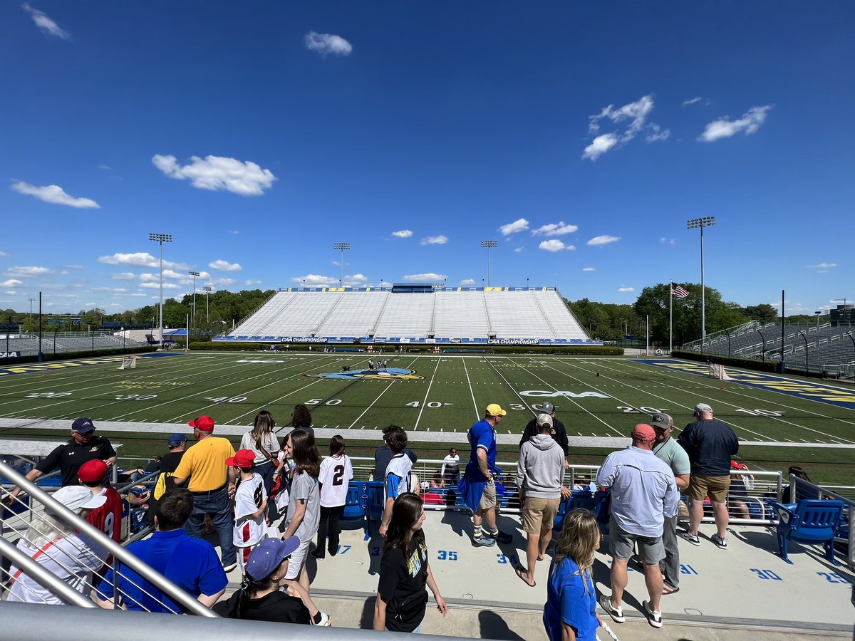 RonnieP76's tweet photo. 72° and a beautiful day for Lacrosse CAA Championship. Go Hens! https://t.co/Yo6pPnik8q