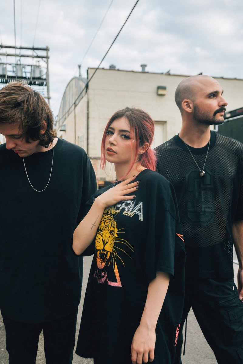 ChrissyCostanza's tweet photo. NYC is totally sold out but Boston and Philly still have some tickets avail 🫶🏼

Come to Philly for Mother’s Day I shall be your mother https://t.co/GMetQ0HwFl
