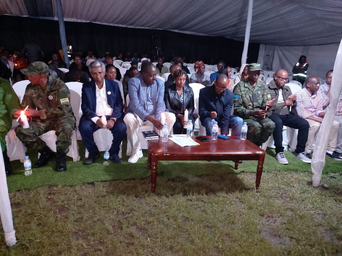 Rwanda_PYO's tweet image. None
Kuwa 06/05/2023 muri @NyanzaDistrict m'Umurenge wa #Kibilizi Hari kubera Umugoroba wo kwibuka aho Turi kwibuka kushuro ya 29 Jenoside yakorewe Abatutsi muri Mata 1994 "Abana n'Abagore"
Vs Mayor @kayitesi .
Numuhango witabiriye na Chair @RwandaPeac48243 @AmashamiYashibutse