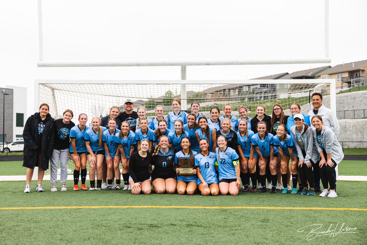 brandon_urbano_'s tweet photo. Congrats @ElkNorthGrlsSoc on the B8 title! Good luck in the state tournament! https://t.co/EPmNWPKhVx