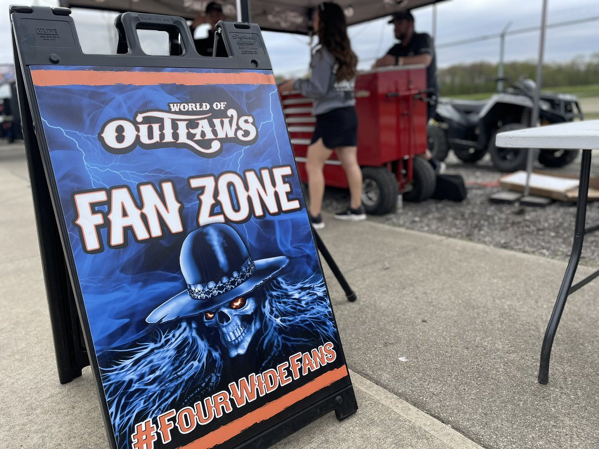 Outlaws Sign World of Outlaws on Twitter: