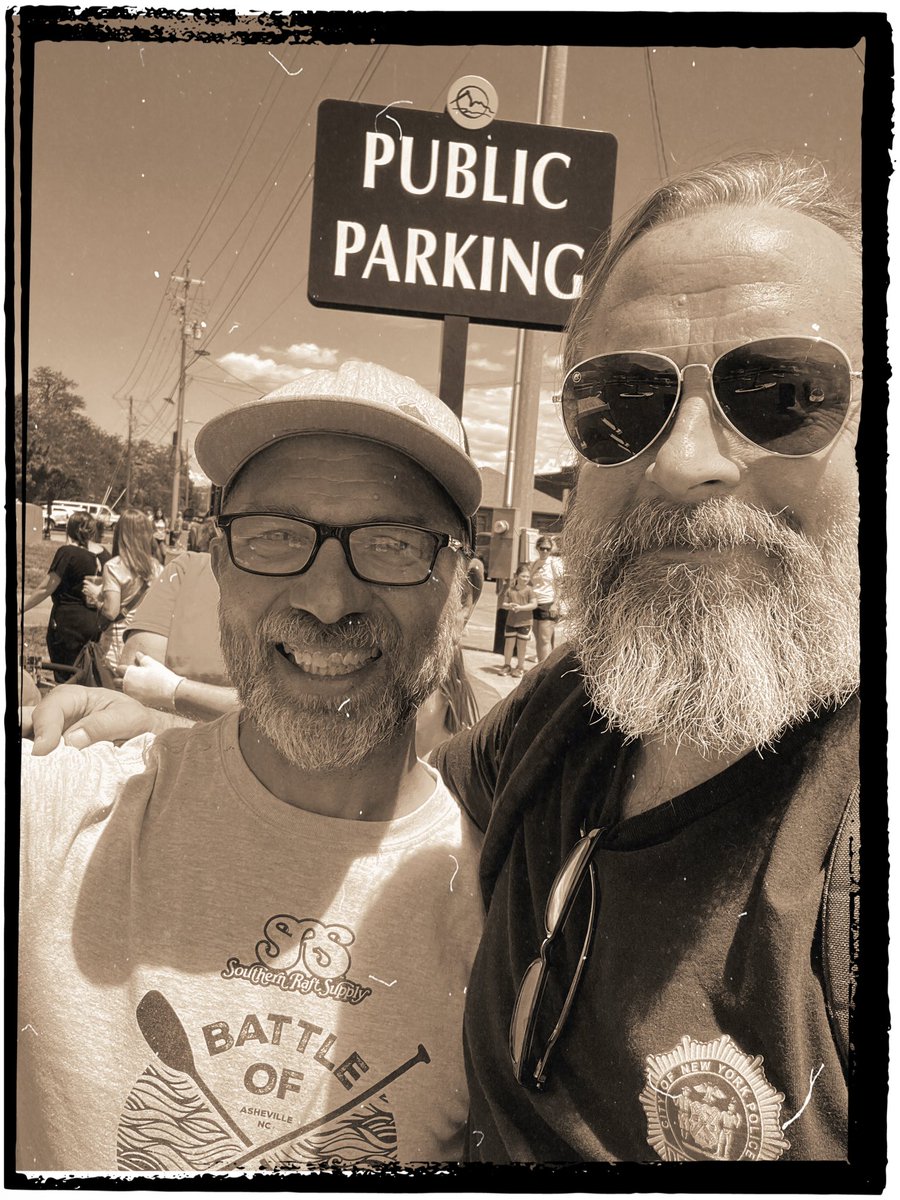 JMcNutty23's tweet photo. Ran into my friend Dale at some small town festival shit. This guy is 59 and stand-up paddle boards down rivers with class 4 rapids. 🖤 #SUP #NotNYC https://t.co/ivAHqnAoGU