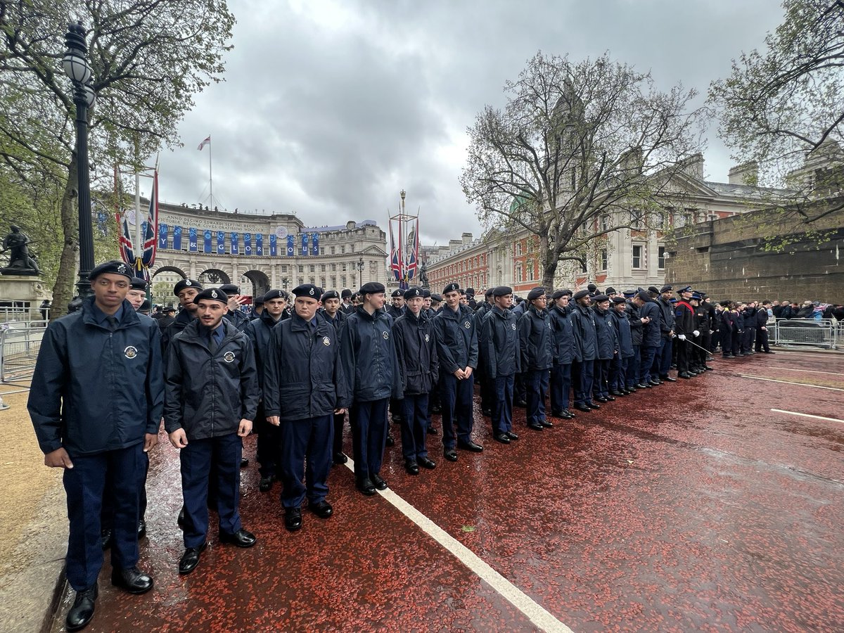 MPSLewishamVPC's tweet photo. We had the honour of attending HM King Charles III coronation today and help escort members of the public along the Mall to the HM balcony appearance.  Well done Lewisham and all other cadets involved. #Coronation @MPSLewisham @LewishamCouncil https://t.co/IgQ0yMWjpE