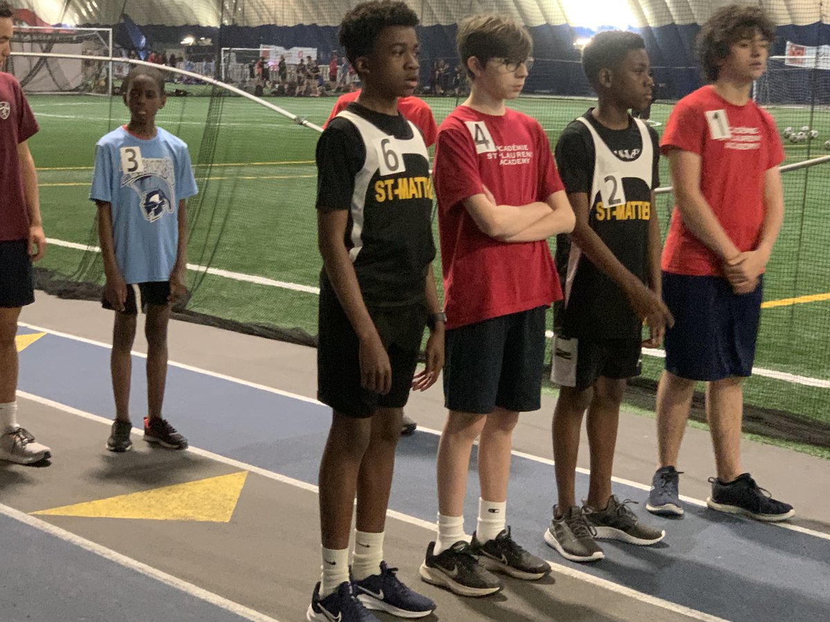 dave_harju's tweet photo. The St Matthew 7-8 runners finished off the indoor track season at Louis Riel Friday. Many won their heat, including an overall win (Vivian- 400m) and 2 close second place finishes. Congrats Tigers! @CapoOttawa @ErinBerthelot1 @StMatthewOCSB https://t.co/b20T5j2aep