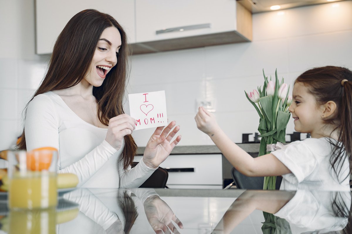 ROSSOMATTOArch's tweet photo. 👩‍👧🫶  Mother's Day is the perfect excuse to show our amazing moms how much they rock our world! Choose the best gift for your mum! ✨😊
https://t.co/5Vx2qUQ406
#MothersDay #momanddaughter https://t.co/64HpUN4buI