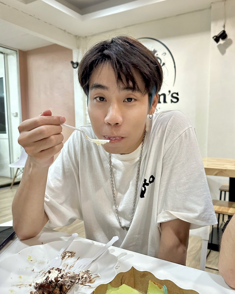 uueungg's tweet photo. ดีกันแล้วว..มั้งง 🤪 https://t.co/BNvPzWl7Eu