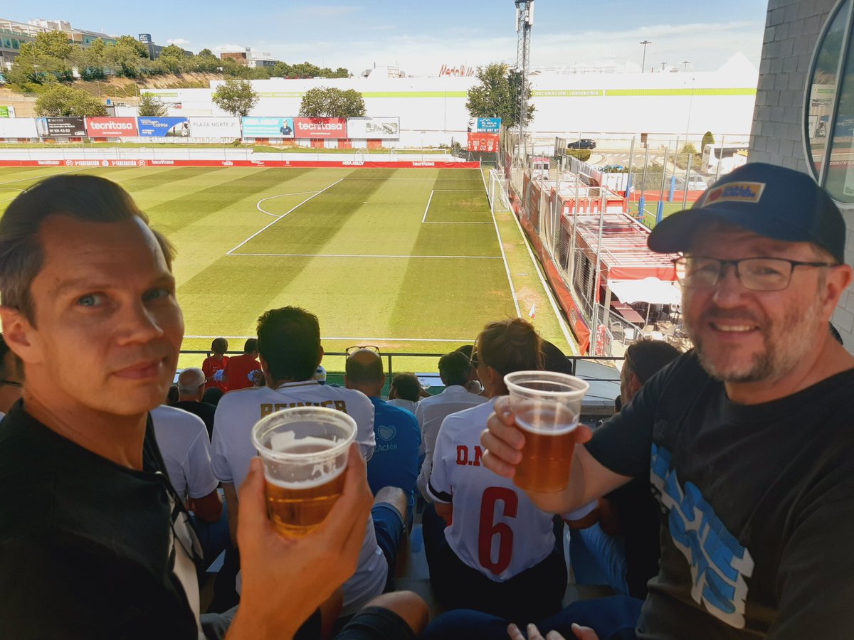 Scott and Roy cheering on @UDSanse in their must win game #vamossanse