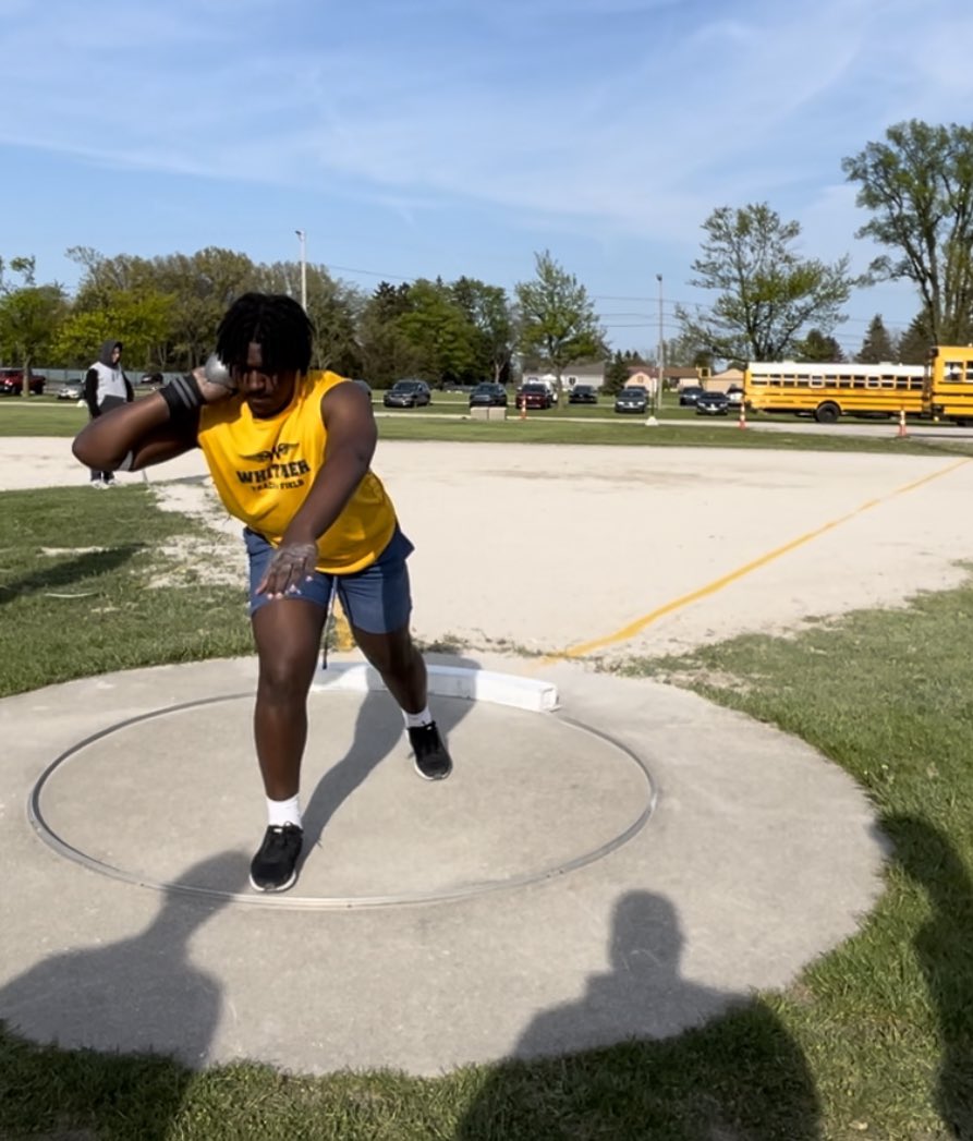 whsthrows's tweet photo. Carter Lowe places 2nd at the Clay Eagle Invitational last night! 🥈 https://t.co/Ea6qazFtNj