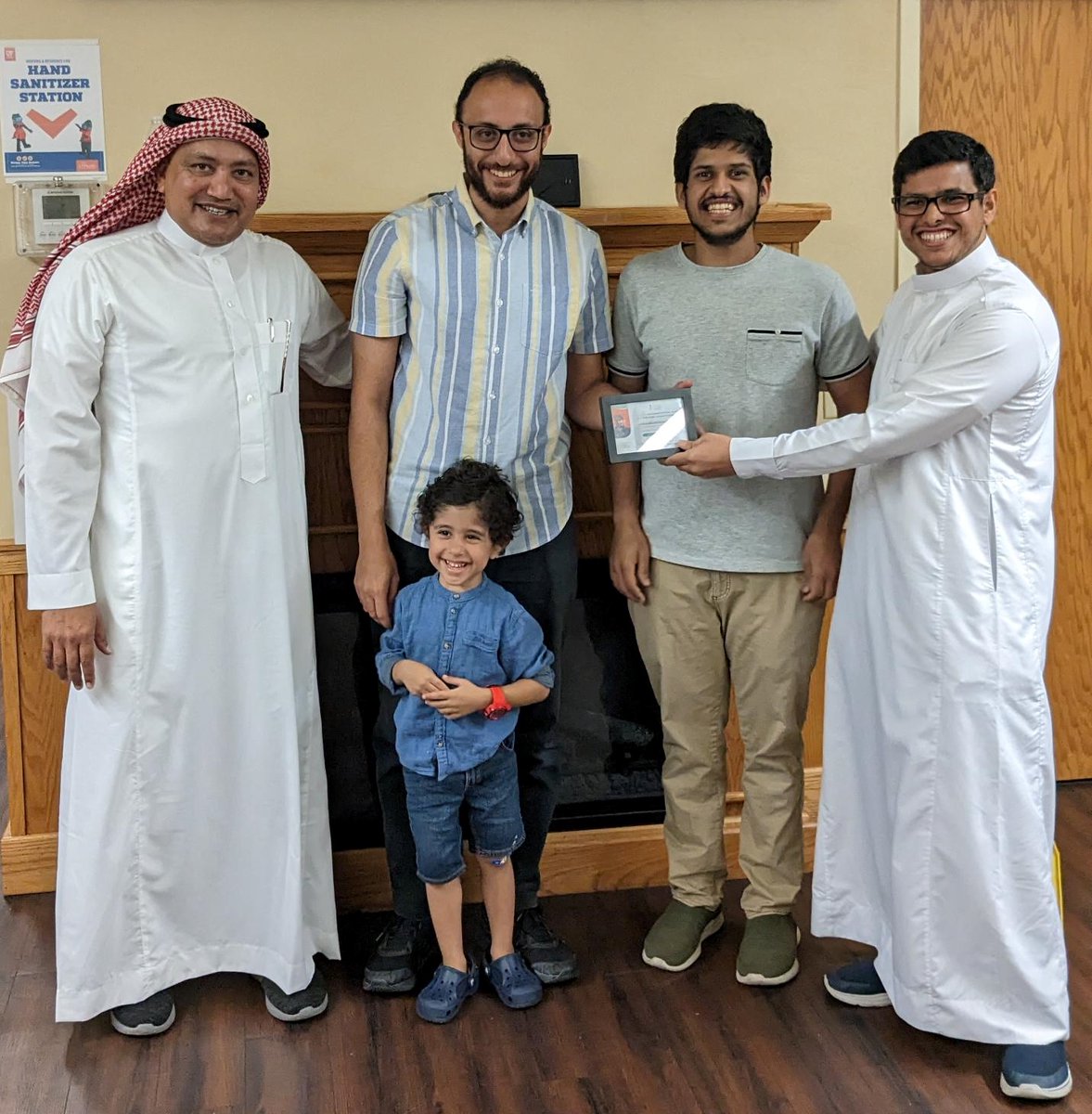 ASAS_UF's tweet photo. مبارك للدكتور سعود الحليبي حصوله على درجة الدكتوراه في القانون الضريبي من كلية القانون في جامعة فلوريدا https://t.co/PqSxWfDjfd
