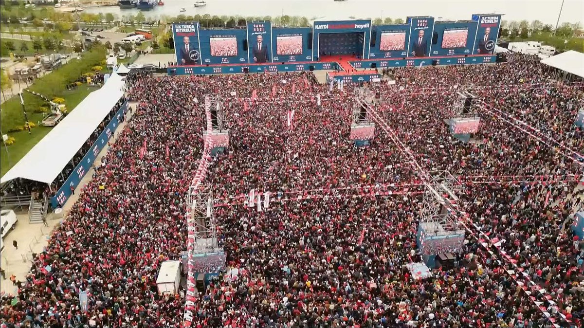 battalilgezdi34's tweet photo. Ne güzelsiniz İstanbul! 🫶🏼

Adalet, eşitlik ve güvenin eksik olmayacağı, Cumhuriyetimizin ikinci yüzyılına yakışır bir Türkiye için 13. Cumhurbaşkanı Adayımız @kilicdarogluk , Cumhurbaşkanı Yardımcılarımız ve tüm halkımızla birlikte #MaltepeMitingAlanı'ndayız.

#Haydiİstanbul https://t.co/P55nO4mO6W