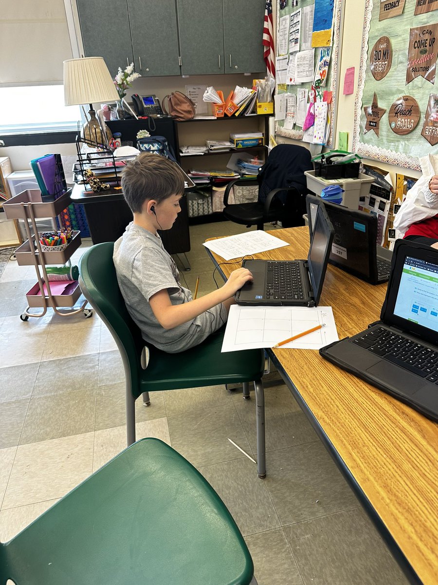 Math Pods in 4th have been running so well! ❤️ Students are getting their grade level lesson with Mrs. Hilario, fluency practice with Mrs. Springer’s support and differentiated skills lessons with IXL and Mrs. Grolley! #ittakesavillage #teamworkmakesthedreamwork <a href="/GreenIslandUFSD/">Green Island UFSD - Heatly School</a>