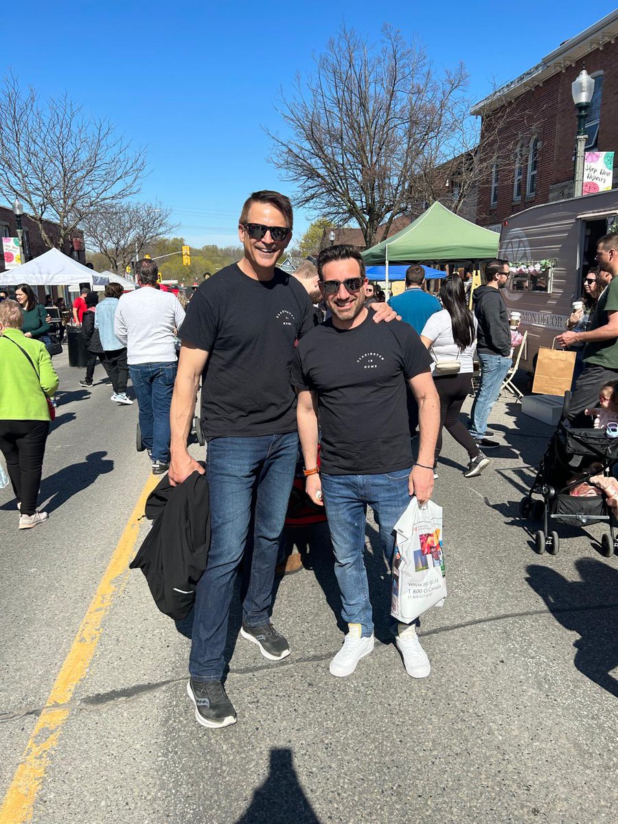 samielhajjeh's tweet image. #Maplefest in @HistBowmanville; always a time to be had. 
Ran into ward 2 Councillor @lloydrang as well. Proof that great minds think alike with the @clartourism t shirts. 
@ClaringtonON the 4th happiest place to live in #Canada. 

m.facebook.com/story.php?stor…