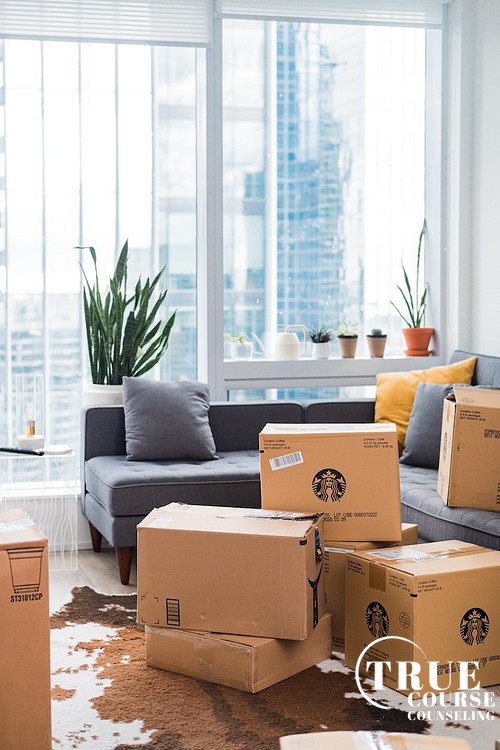 yourtruecourse's tweet photo. 4 Tips for Reducing Stress While Moving | https://t.co/uAZhBEc4X0 https://t.co/WqZQskksfS