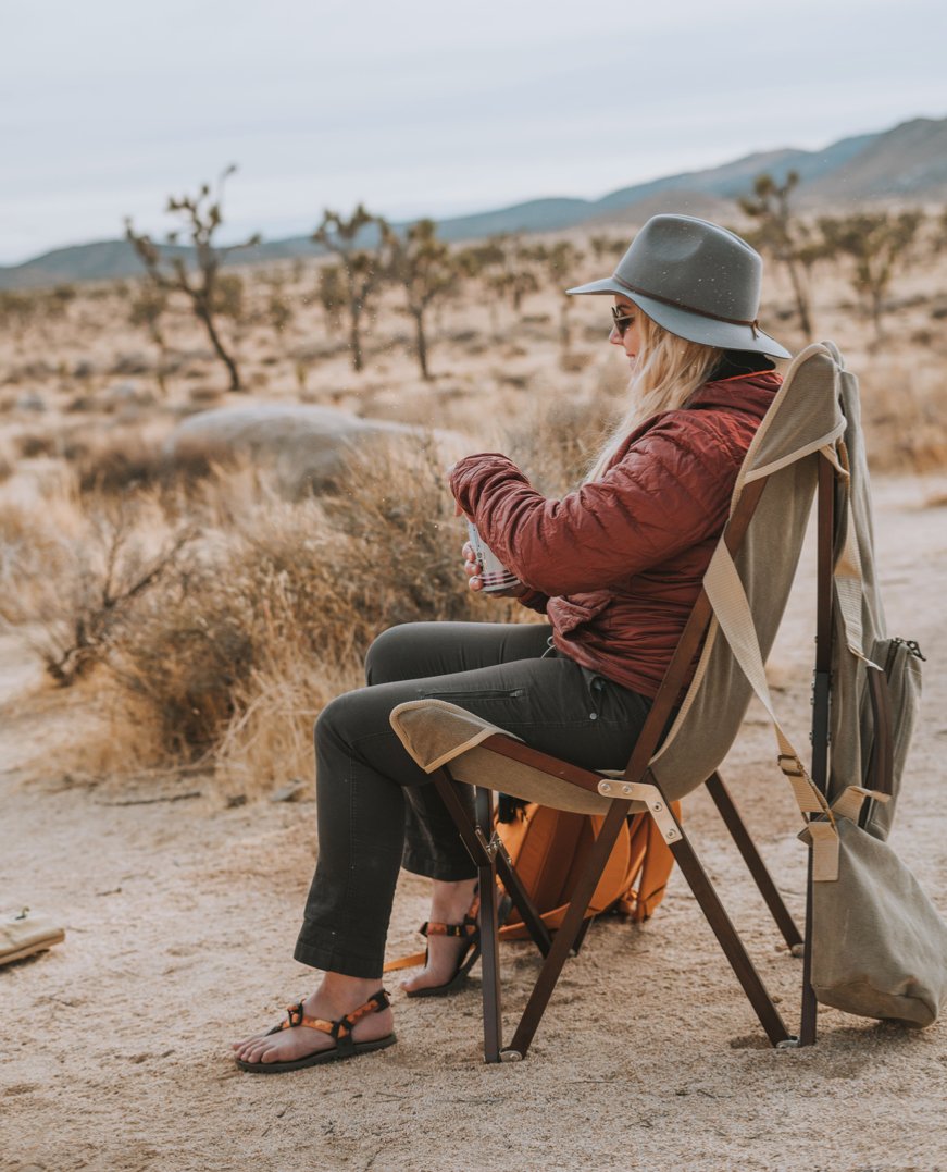 LUNAsandals's tweet photo. @alwayslossst getting LOST! π΅
#healthyfeet #joshuatree #lonepine #strongfeet #barefootlife #minimalshoes #minimalistfootwear #barefootrunning
#runnersworld #runningsandals #runnersworldmag #runnerslife #runlife #run #running #rundeal #runhappy #runningmotivation https://t.co/bAZJw3XeDd