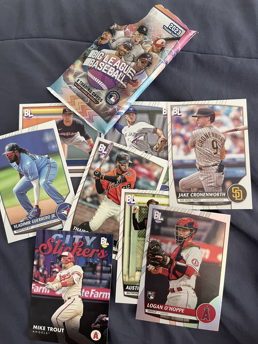 Hatter_up's tweet photo. Wife bought me some Topps Big League baseball card packs so going to open a pack a day todays pack has a Vlad Guerrero and a Mike Trout @topps #BigLeagueBaseball #Day1 #Pack1 https://t.co/HMIzFHyhlE